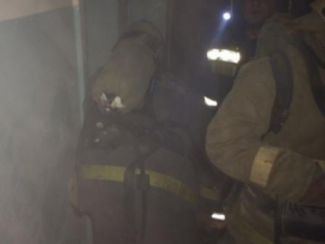 В Самаре из горящего дома эвакуировали 21 человека