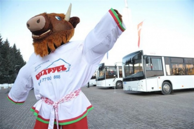 На площади Славы состоялась торжественная передача автобусов "МАЗ" для самарских маршрутов